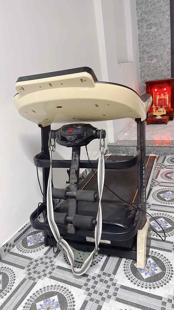 Máy chạy bộ Kingsport BK2012 Pro Đen, Kem