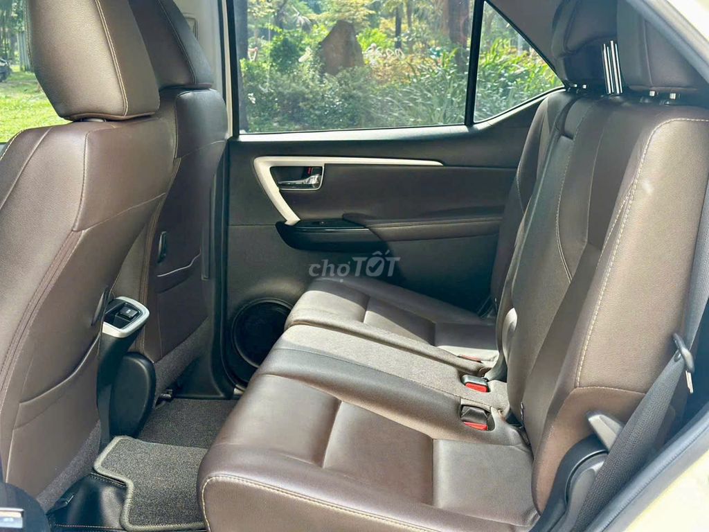 Toyota Fortuner 2019 2.7V 4x2 AT - 39000 km. Mua bán Ô tô tại Quận 7 Tp Hồ Chí Minh được đăng bởi Hai Yen Duong hình 6