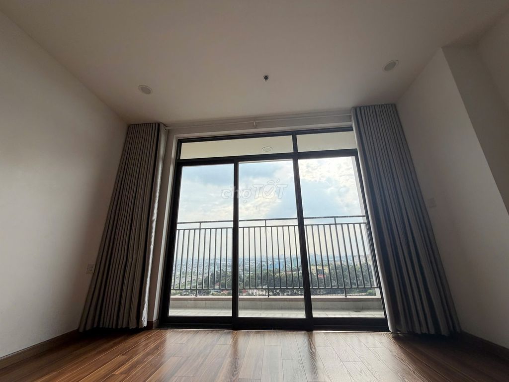 Căn hộ 44m2 view Sài Gòn tầng trung, giá 1 tỷ 770 triệu, sổ sẵn
