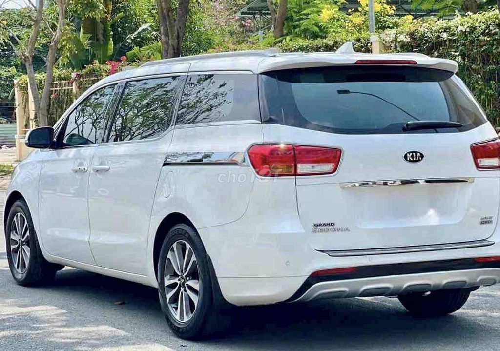 Kia Sedona 2017 Dầu 75.000km Trắng. Mua bán Ô tô tại Huyện Hóc Môn Tp Hồ Chí Minh được đăng bởi Đua Phạm hình 3