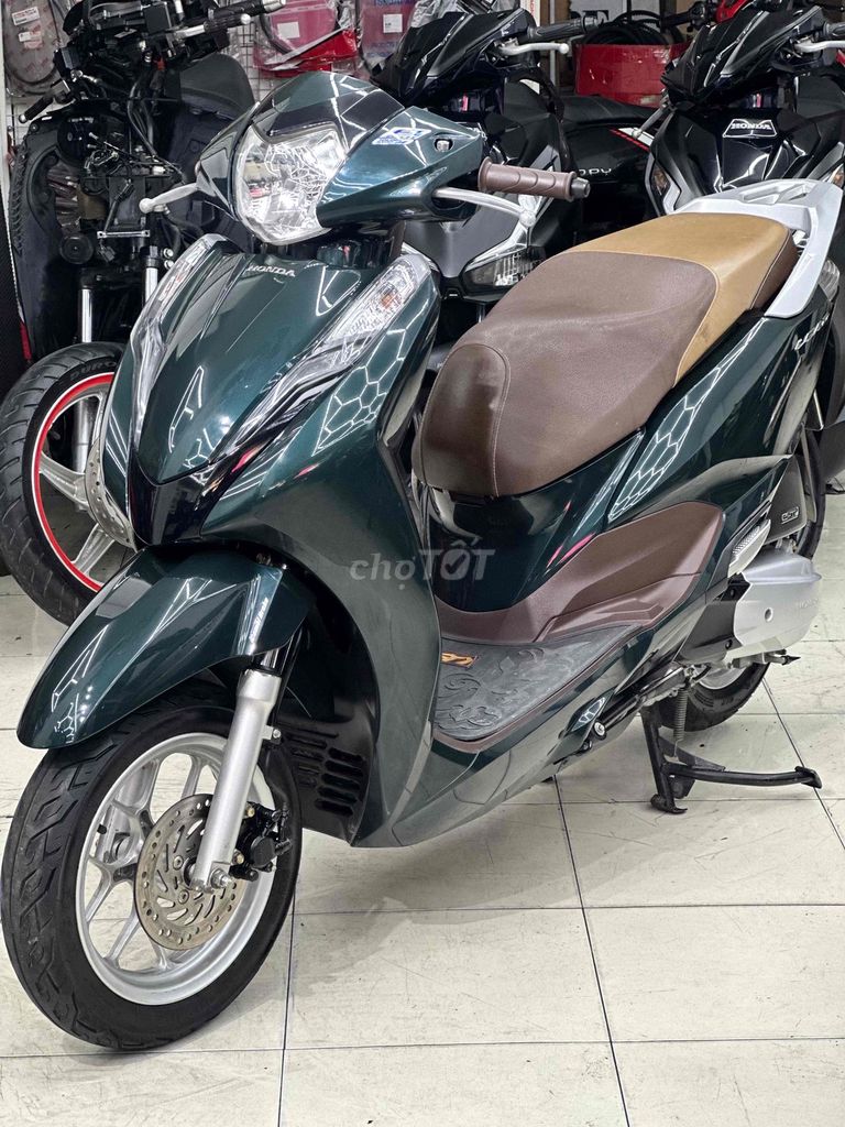 Honda Lead 2018 Зеленый мох 28 000 км