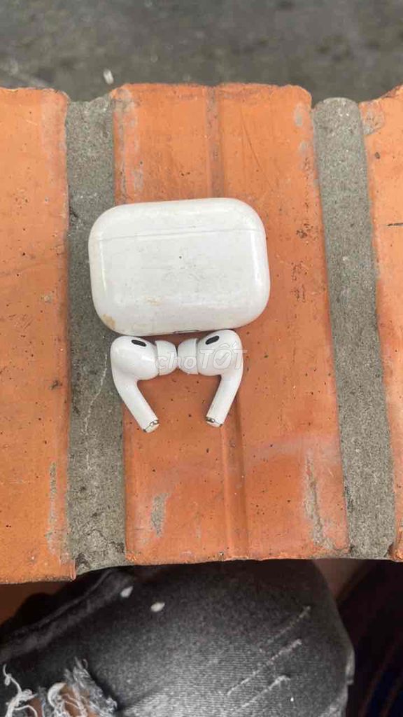 Tai nghe Apple AirPods Pro 2 Trắng. Mua bán Tivi, Âm thanh tại Quận 6 Tp Hồ Chí Minh được đăng bởi NGUYỄN LÊ HOÀNG hình 1