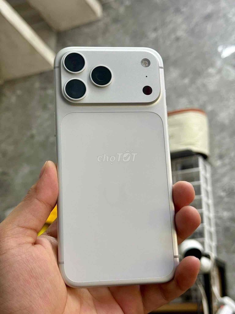 iPhone 17 Pro Max Bạc. Mua bán Điện thoại tại Thành phố Bắc Ninh Bắc Ninh được đăng bởi Hoàng hình 1