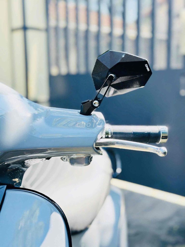 Piaggio Vespa LX 150CC Xám. Mua bán Xe máy tại Quận 12 Tp Hồ Chí Minh được đăng bởi Ta Thanh Thai hình 7