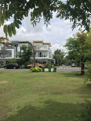 Bán gấp nhà 85m2, 1t 2l, 1 sảnh, 4 phòng, sổ hồng, nội thất cao cap. Mua bán nhà ở tại Thành phố Thủ Đức Tp Hồ Chí Minh được đăng bởi Vòng Xuân Kim