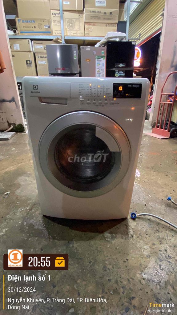 Mays giặt lồng ngang Electrolux 8kg