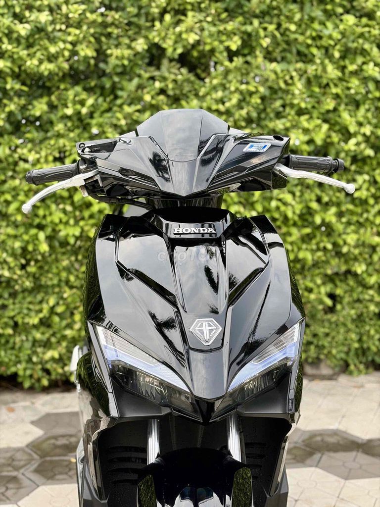 Honda Air Blade 2019 с санкт-петербургскими... стоп, с госномером Хошимина, родной мотор, смарт-ключ