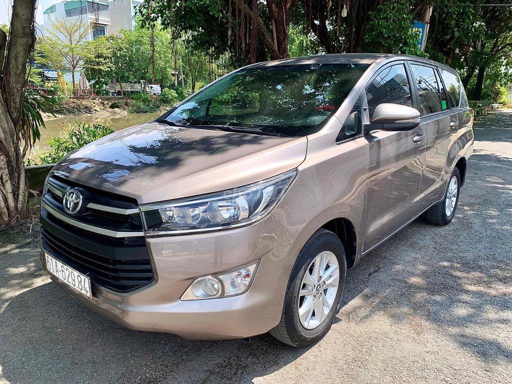 Toyota Innova 2019 2.0E - 93000 km