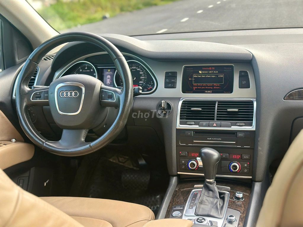 Audi Q7 2011 màu nâu xe đẹp. Mua bán Ô tô tại Quận Gò Vấp Tp Hồ Chí Minh được đăng bởi Phương 831 hình 12