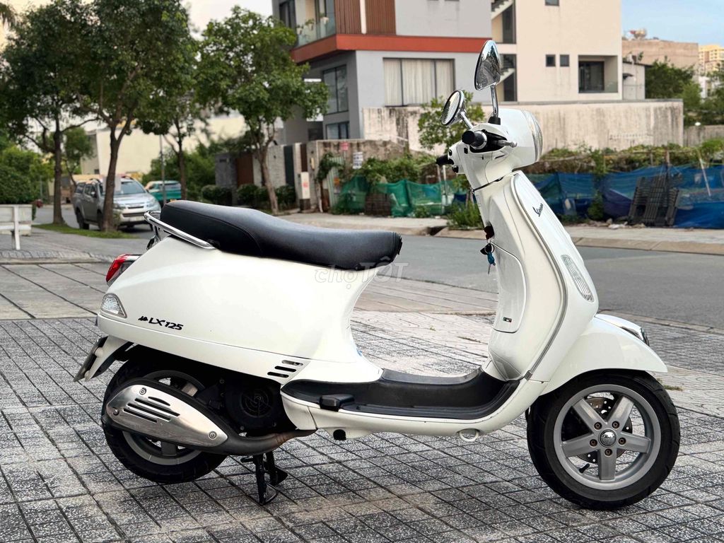 💥💥 Vespa LX 125 2012 Fi Bstp Chính Chủ Zin. Mua bán Xe máy tại Quận 7 Tp Hồ Chí Minh được đăng bởi Cửa Hàng Xe Máy Hoàng Hưng Q7 hình 4