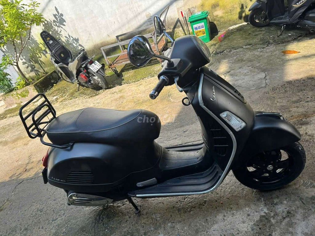 Bán xe Piaggio Vespa GTS 125 Super đen nhám. Mua bán Xe máy tại Thành phố Thủ Đức Tp Hồ Chí Minh được đăng bởi Vũ Lighter hình 5