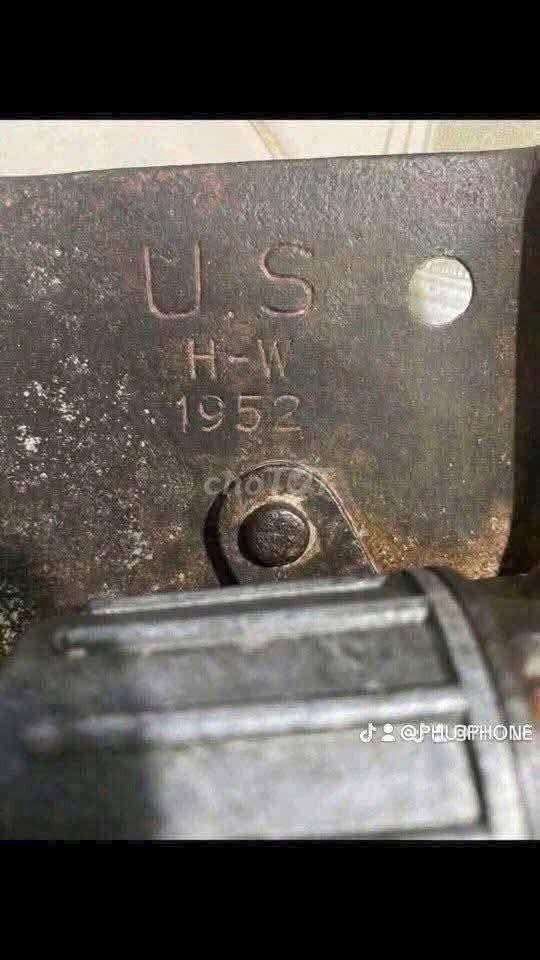 Xẻng quân sự US H-W 1952 Kim loại, Gỗ Nâu, Xám. Mua bán Đồ sưu tầm, đồ cổ tại Thành phố Biên Hòa Đồng Nai được đăng bởi Lehoang Minhphu hình 1