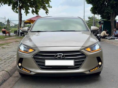 Hyundai Elantra 2019 Vàng Cát 9 vạn