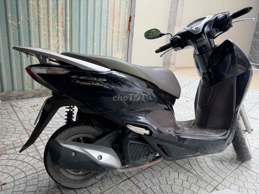 Премиальная версия Honda Lead 2019, черная, 67470 км