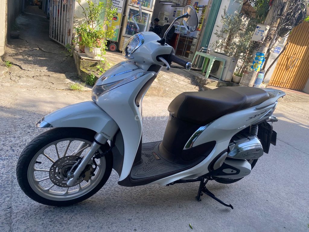 SH Mode trắng hiếm – chính chủ nữ, xe như mới 99%. Mua bán Xe máy tại Thành phố Thủ Đức Tp Hồ Chí Minh được đăng bởi Vũ hình 4