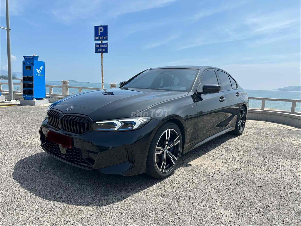 BMW 330i M Sport 2020, черный, 92,228 км