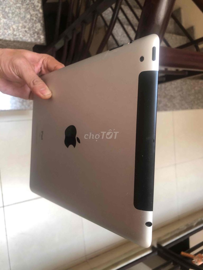 Ipad 2 64gb Bypass nứt kính cảm ứng ngon loa rè