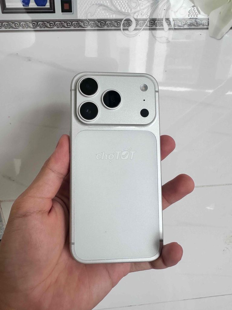 Apple iPhone 14 Pro 256GB. Mua bán Điện thoại tại Quận Tân Bình Tp Hồ Chí Minh được đăng bởi dung nguyen hình 1