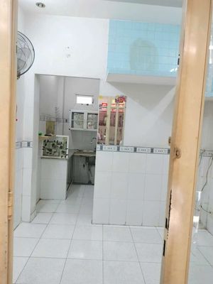 Аренда · 2 комн. · 21 м² · Quận 11, ул. Đường Lạc Long Quân