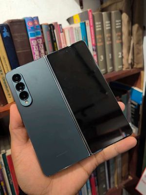 Samsung Z Fold 4. Mua bán Điện thoại tại Thành phố Cà Mau Cà Mau được đăng bởi trung trực 