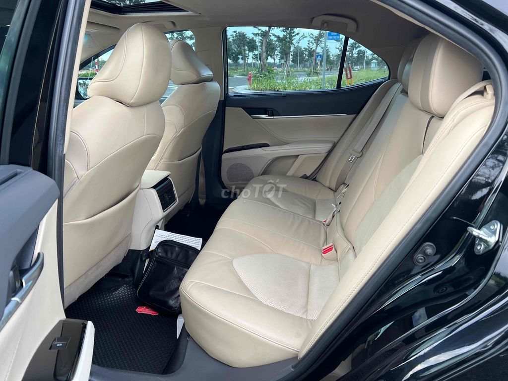 Toyota Camry 2021 2.5Q đen VIP 1 chủ tuyệt đẹp. Mua bán Ô tô tại Thành phố Thủ Đức Tp Hồ Chí Minh được đăng bởi Mr Điệp  hình 18