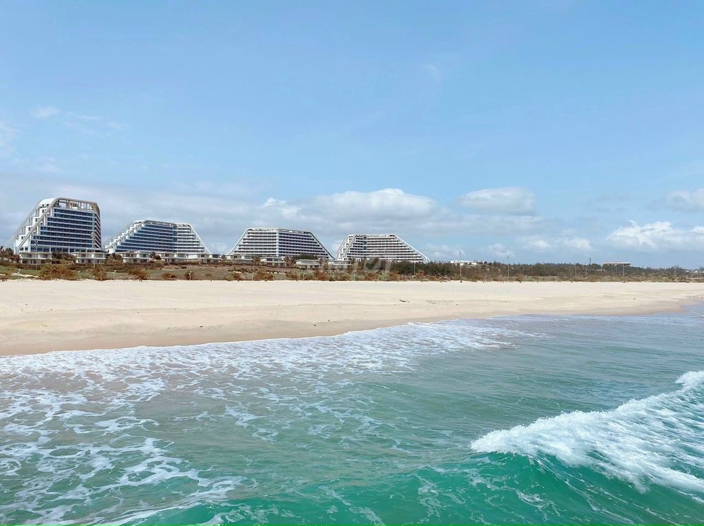 Bán nhà góc 2 mặt tiền làng chài nhơn lý, 193m2,cách biển 80m, 4,56 tỷ Bán nhà góc 2 mặt tiền làng chài nhơn lý, 193m2,cách biển 80m, 4,56 tỷ