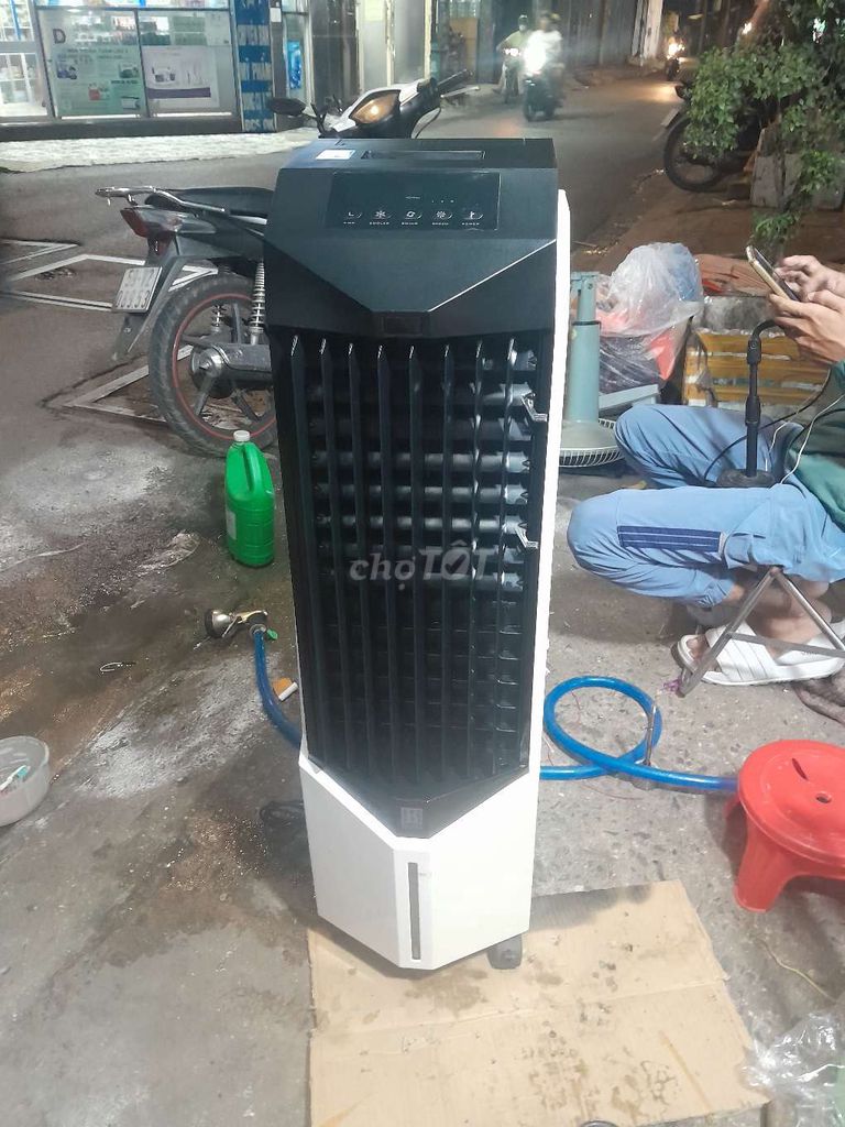 Quạt hơi nước hiệu BOSS ( thái lan), 100w.