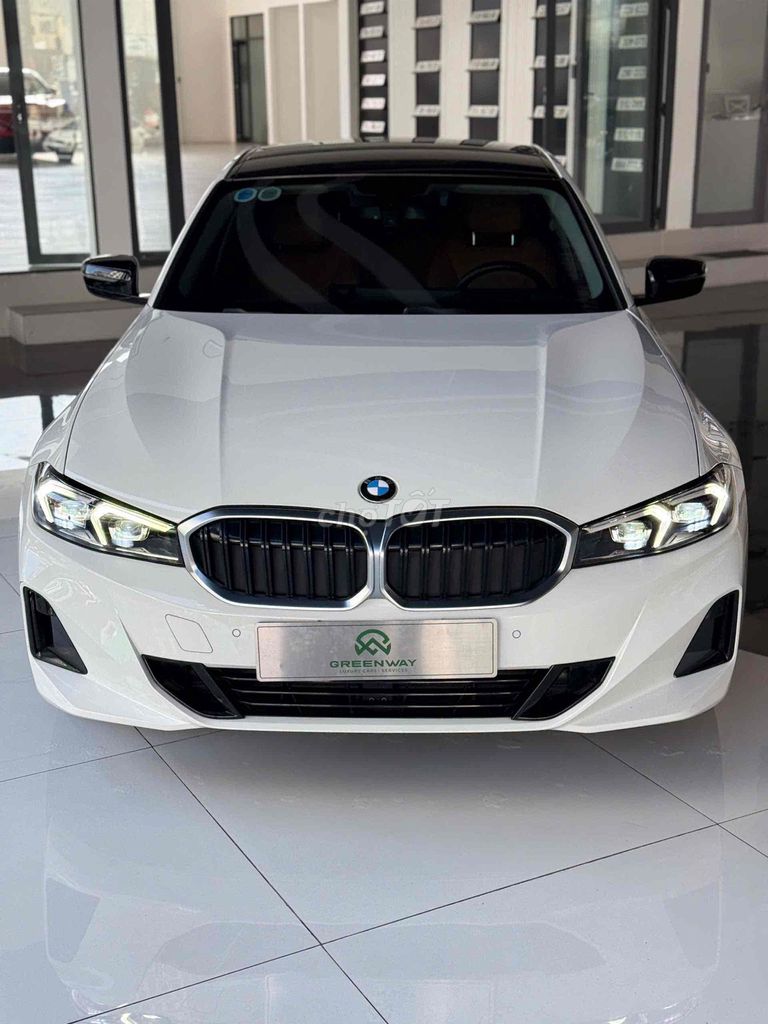 BMW 3 Series 2023 320i Sport Line. Mua bán Ô tô tại Quận Tân Bình Tp Hồ Chí Minh được đăng bởi GREENWAY AUTO hình 2