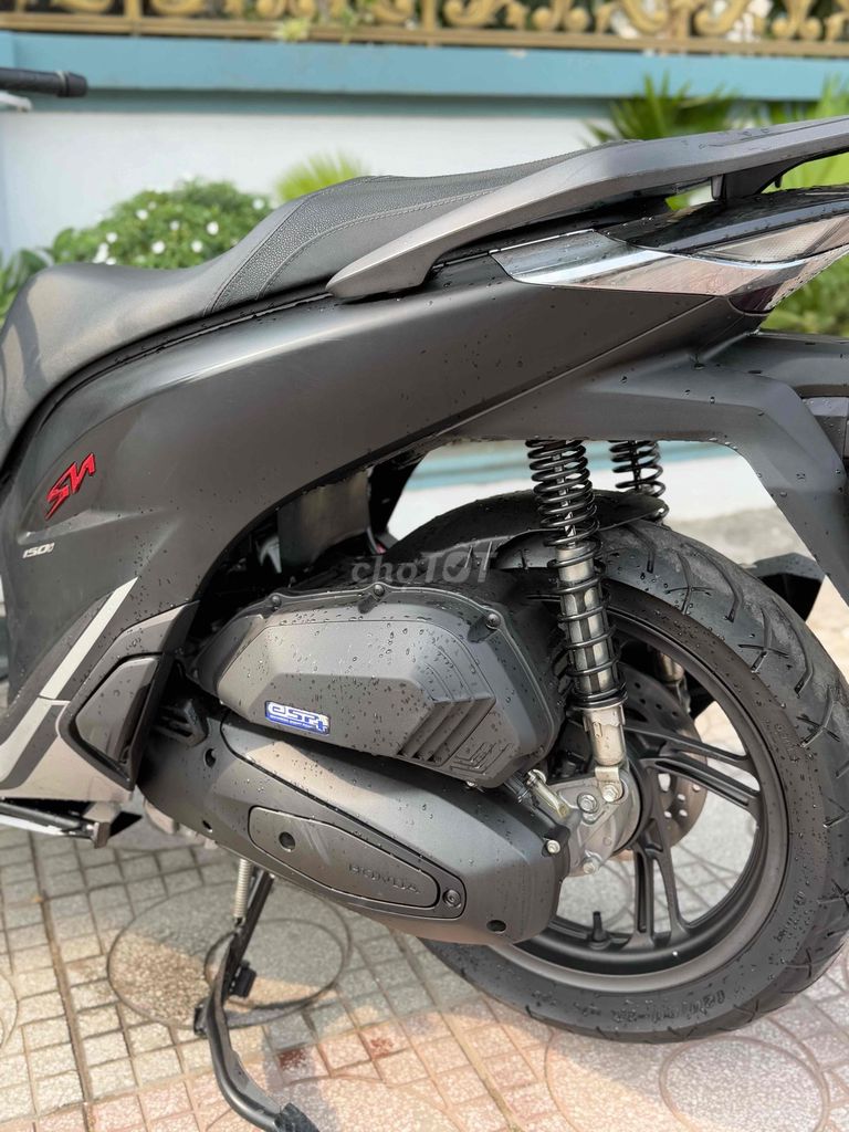 Honda SH 150 ABS 2022 Đen nhám. Mua bán Xe máy tại Thành phố Thuận An Bình Dương được đăng bởi Xe Máy Minh Tú Bình Dương hình 9