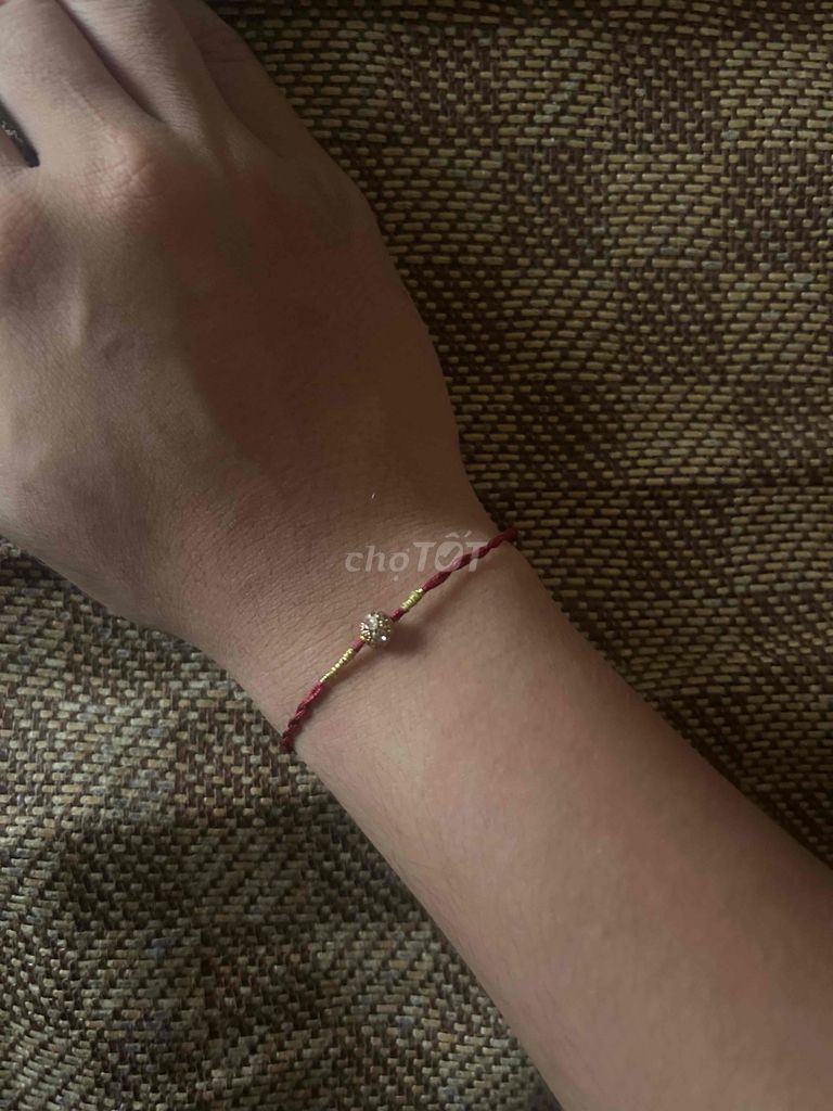 vòng tay chỉ đỏ may mắn. Mua bán Phụ kiện thời trang khác tại Quận Thanh Xuân Hà Nội được đăng bởi linh hình 1