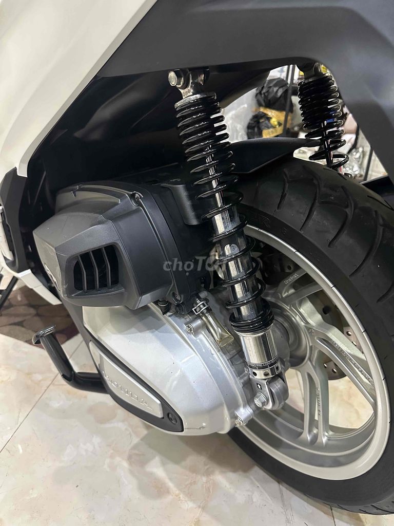 SH350i ABS 2022, Máy Thái-BSTP 9 Chủ - 8000km. Mua bán Xe máy tại Quận 12 Tp Hồ Chí Minh được đăng bởi Phát Nguyễn Đức hình 2