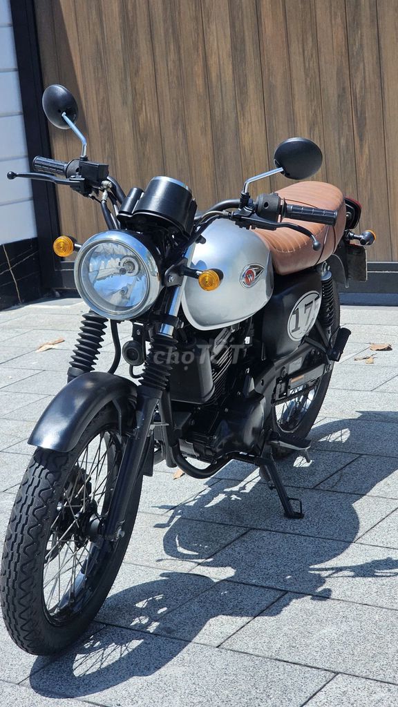 Kawasaki W175 2018 Серебристый, черный, коричневый
