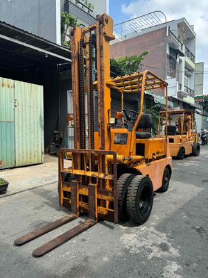 XE KOMATSU 2.5 TẤN, BÁNH ĐÔI. Mua bán Phương tiện khác tại Thành phố Thủ Đức Tp Hồ Chí Minh được đăng bởi Quốc Thanh