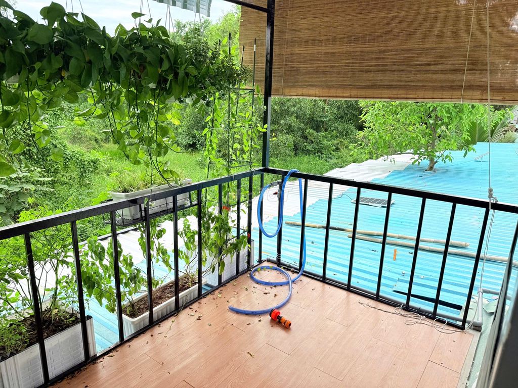 Nhà 50m2, 1 lầu, 2 phòng ngủ, hẻm bêtông rộng rãi, chùa Hội Phước