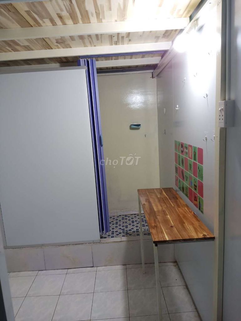 Phòng gác cao kế ĐH GIAO THÔNG VẬN TẢI