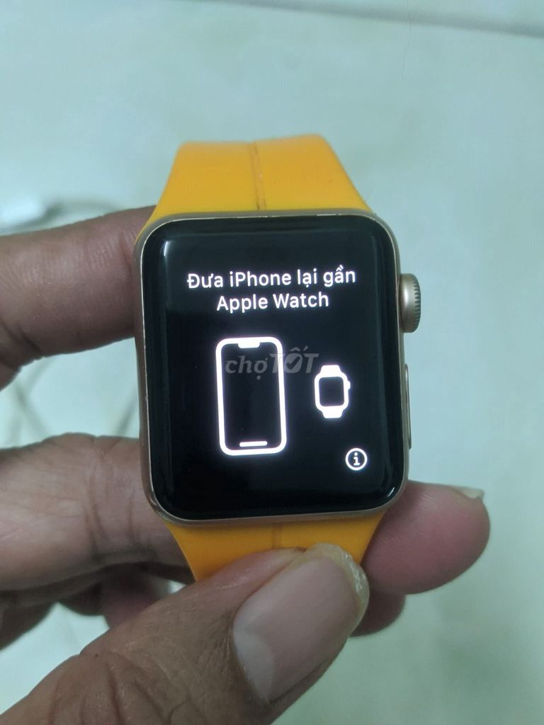 AWatch Series 3 38mm. Zin. Full. Pin 90%.Sạc+2 dây. Mua bán Thiết bị đeo thông minh tại Thành phố Huế Thừa Thiên Huế được đăng bởi Phong hình 1