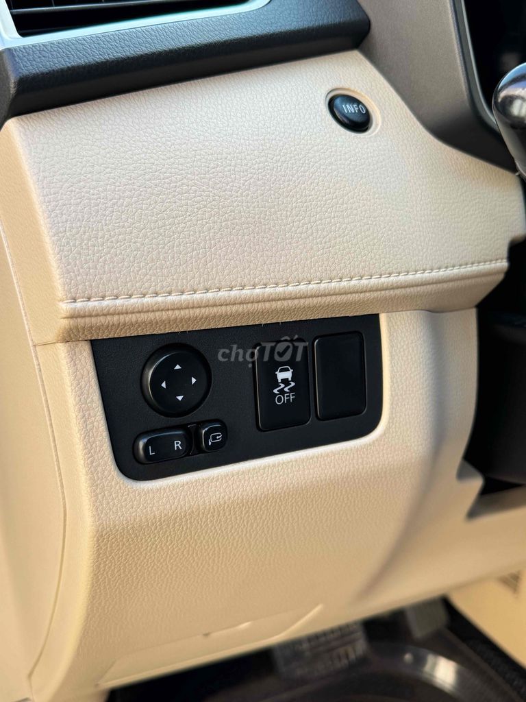 Mitsubishi Xpander AT 2019 mới về. Mua bán Ô tô tại Thành phố Thủ Đức Tp Hồ Chí Minh được đăng bởi Hoà Xe Cũ hình 18