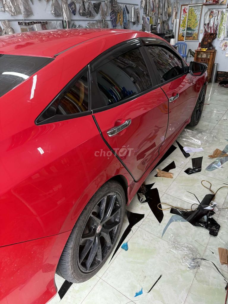 2018 1.8 E - 16 km. Mua bán Ô tô tại Thành phố Vị Thanh Hậu Giang được đăng bởi Duy khuong hình 3