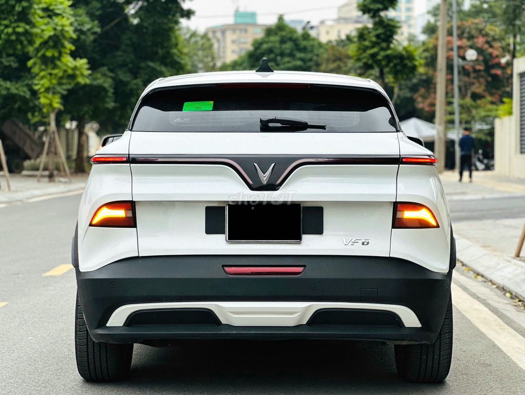 VinFast VF6 ECO 2025 Trắng. Mua bán Ô tô tại Quận Cầu Giấy Hà Nội được đăng bởi ĐẶNG QUANG HUY hình 3