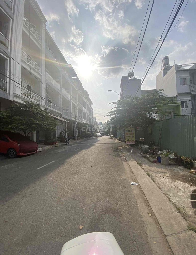 Bán đất đường sô 82 khu Bình Phú 4x16 hướng bắc