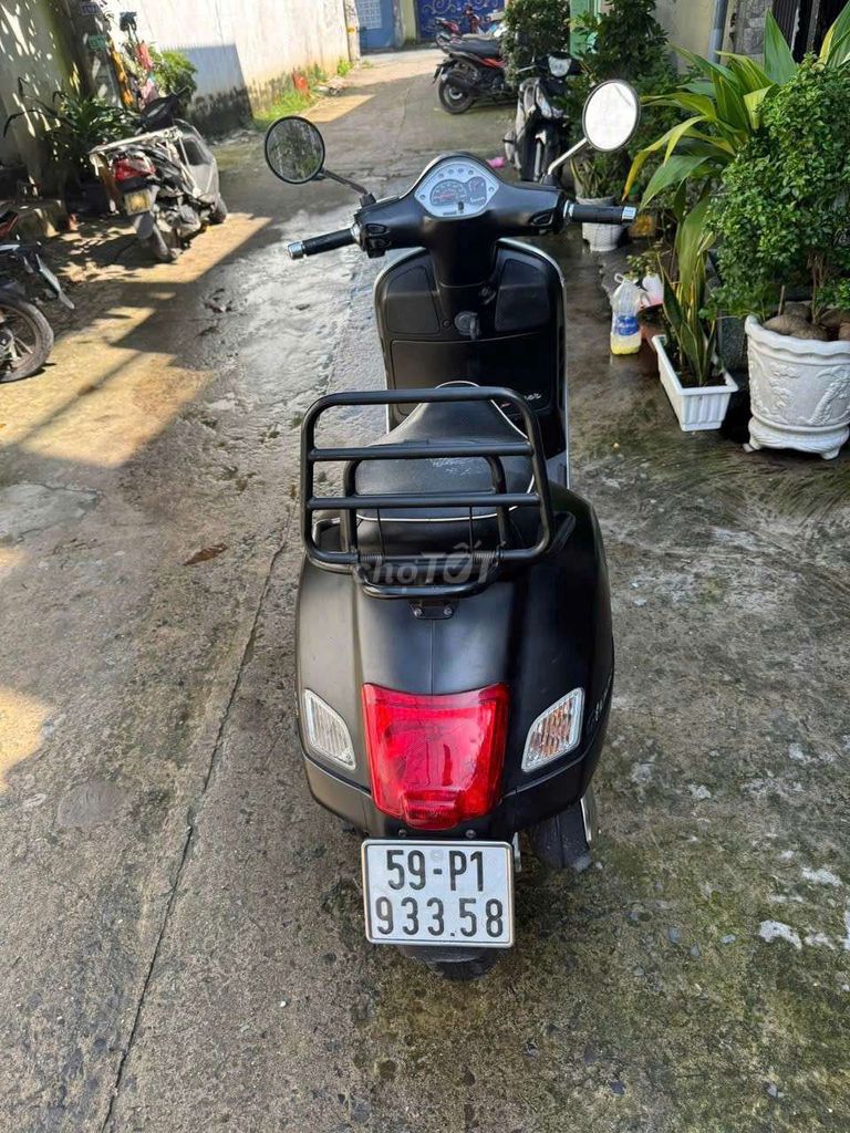 Bán xe Piaggio Vespa GTS 125 Super đen nhám. Mua bán Xe máy tại Thành phố Thủ Đức Tp Hồ Chí Minh được đăng bởi Vũ Lighter hình 3