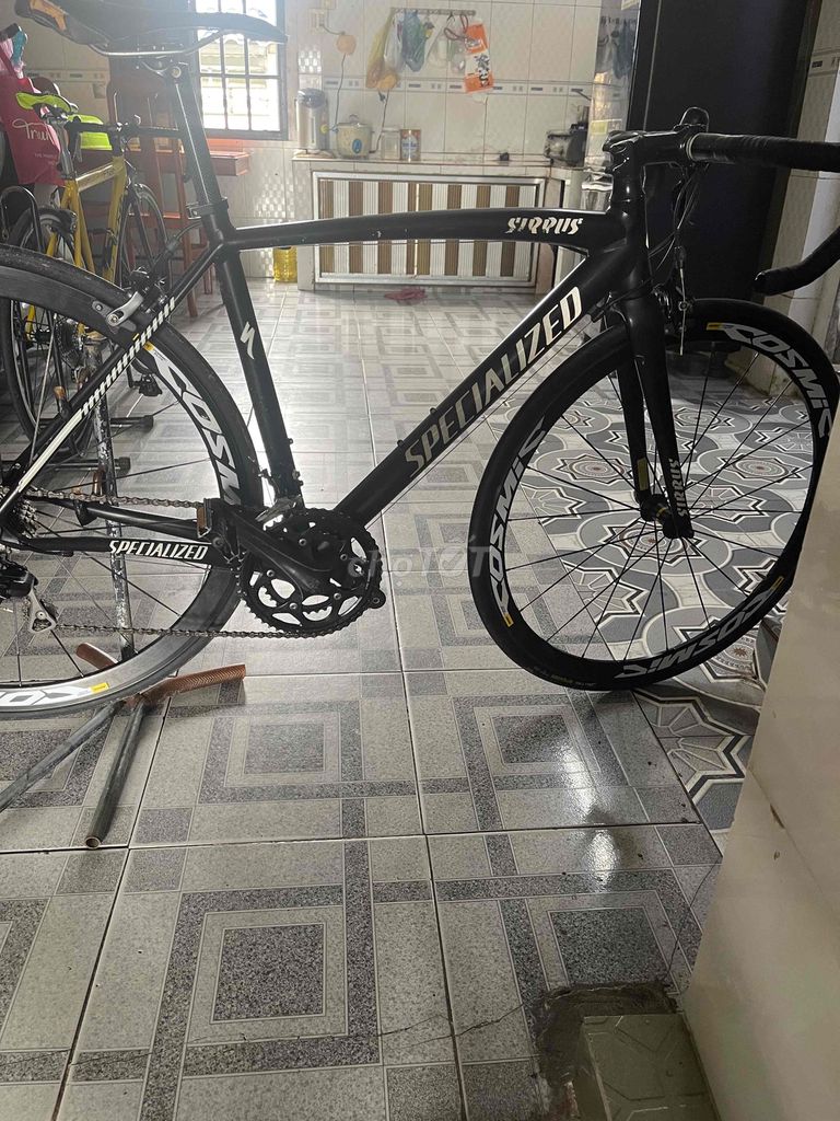 Xe đạp đua Specialized Khung nhôm Nhật. Mua bán Xe đạp tại Huyện Châu Thành An Giang được đăng bởi Minh hình 4