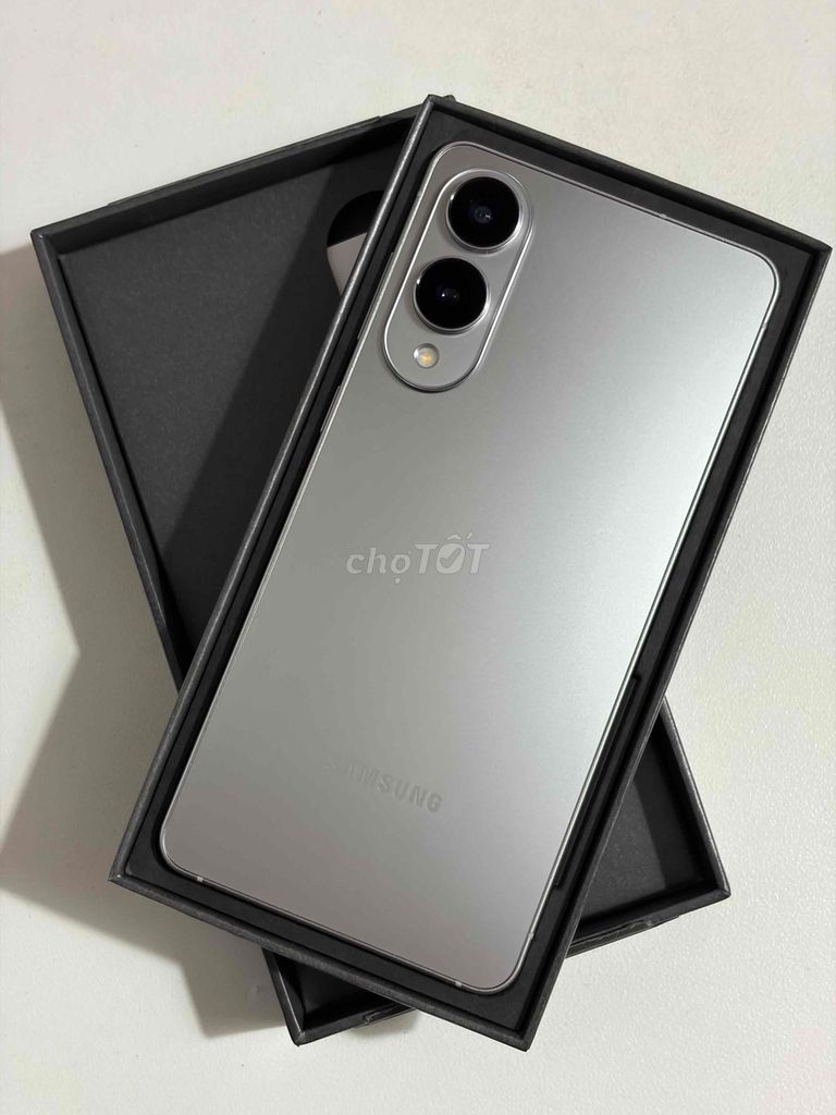 Samsung S25 Edge Chính hãng SSVN thanh lý. Mua bán Điện thoại tại Quận Đống Đa Hà Nội được đăng bởi Anh Tuấn hình 1