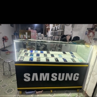 Cửa  điện thoại hoàng Hải