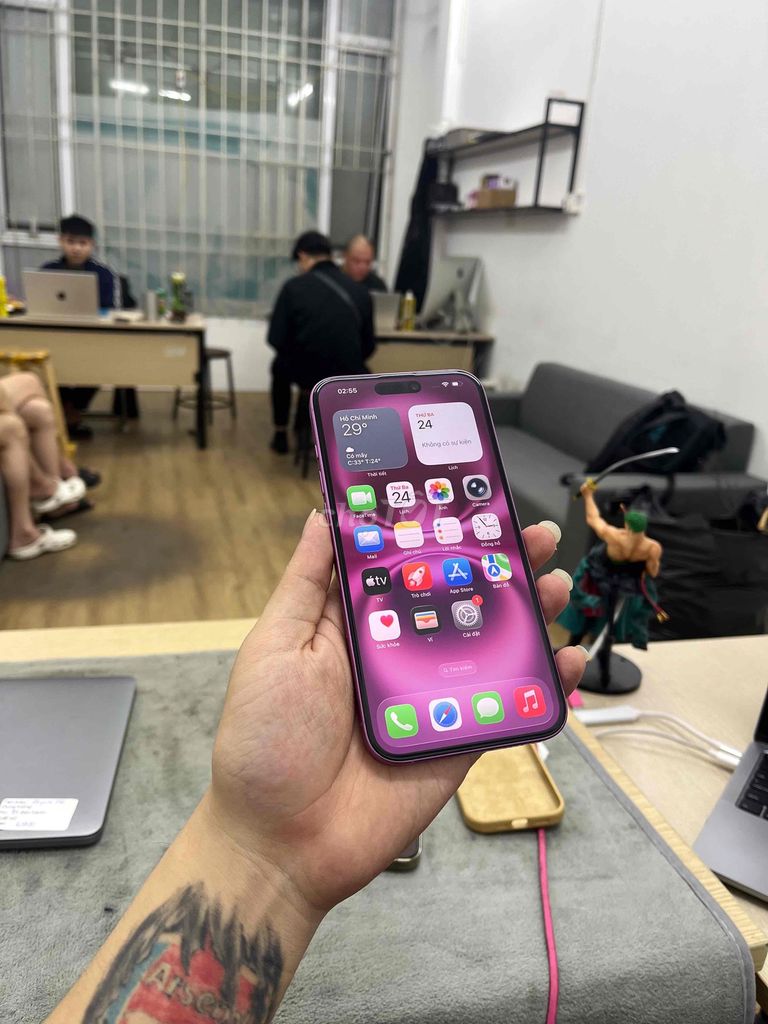 Apple iPhone 16 Plus 128GB Hồng Pin Zin 99% Zin Al. Mua bán Điện thoại tại Quận Cầu Giấy Hà Nội được đăng bởi Trung Kiên Trả Góp Bao Nợ Xấu hình 1