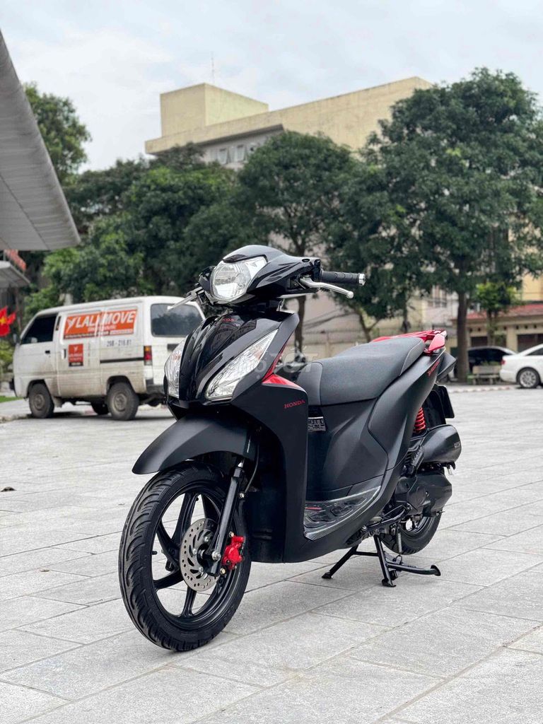 Vision 110fi đen nhám khoá smartkey sơn máy zin. Mua bán Xe máy tại Quận Cầu Giấy Hà Nội được đăng bởi nguyễn bích thuỷ hình 2