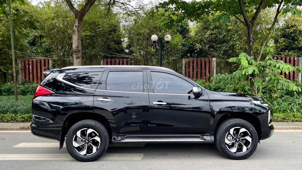Mitsubishi Pajero Sport Đen 2024 - odo 2988km. Mua bán Ô tô tại Quận Bắc Từ Liêm Hà Nội được đăng bởi Hoàng Nga hình 3