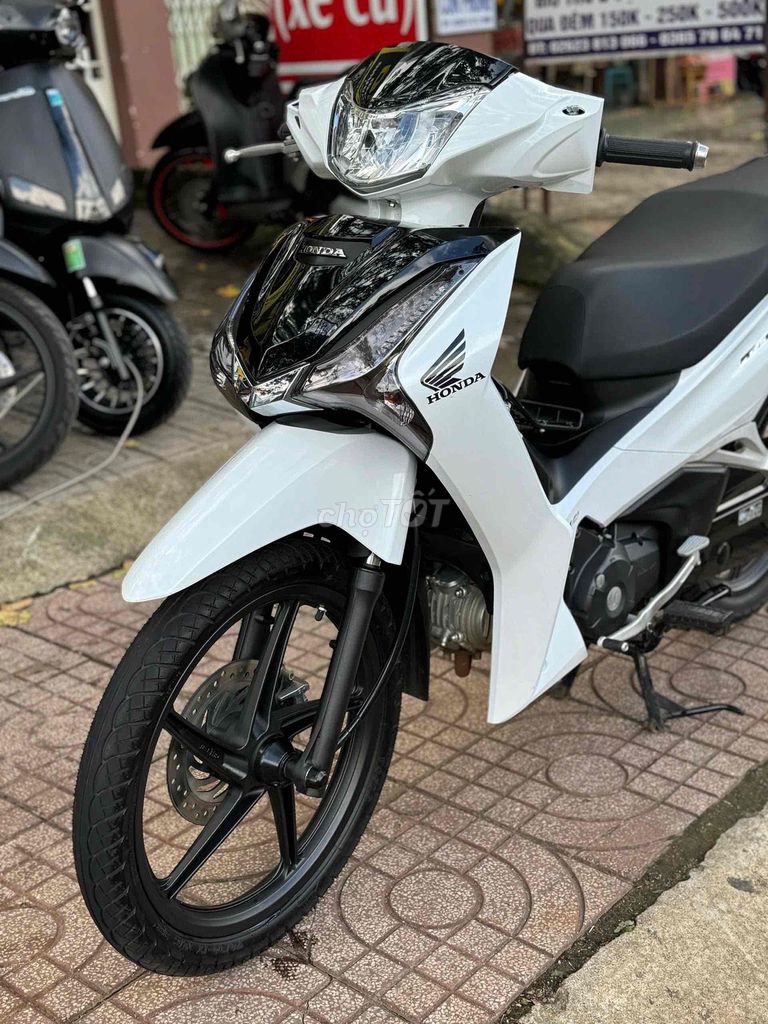 Honda Future 2025 Trắng Đen. Mua bán Xe máy tại Thành phố Buôn Ma Thuột Đắk Lắk được đăng bởi Ngô quốc Việt  hình 3
