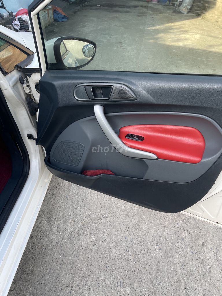 Ford Fiesta 2013  - 120000 km. Mua bán Ô tô tại Huyện Quốc Oai Hà Nội được đăng bởi Tuanduc Dương hình 7