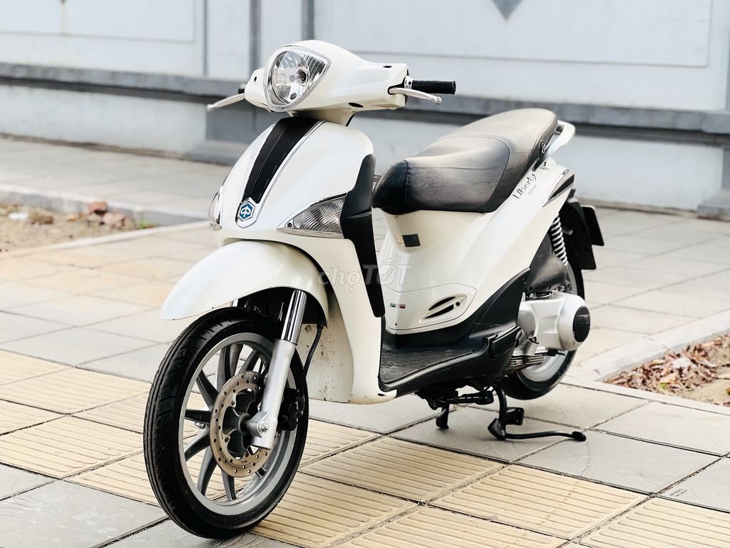 Piaggio Liberty 125 ie BIỂN HN CHÍNH CHỦ MÁY NGON. Mua bán Xe máy tại Quận Cầu Giấy Hà Nội được đăng bởi Đỗ Thanh Mai hình 2